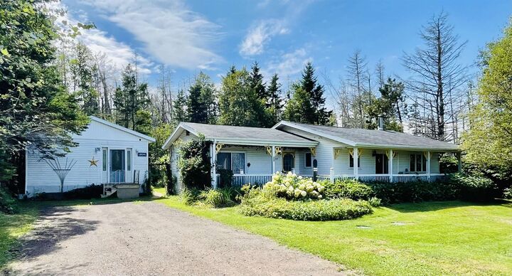 Property Photo: 19541 Rte 2 Highway PE C0A 1N0