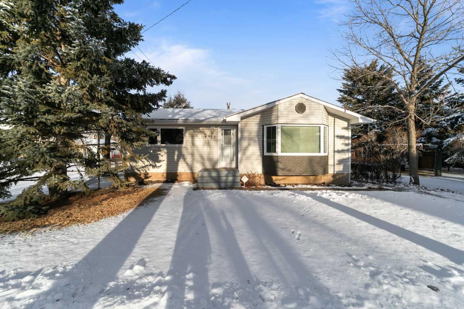 Property Photo:  4913 47 Avenue  AB T0B 1N0 