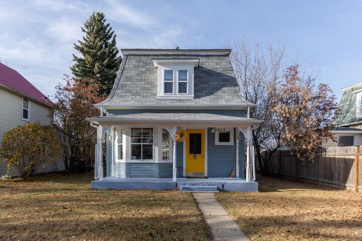 Property Photo: 5013 49 A Street AB T0B 4C0