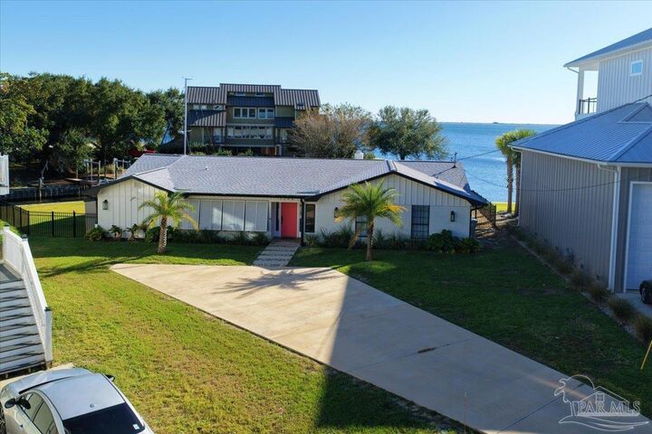 Property Photo:  1294 Soundside Landing Ct  FL 32563 