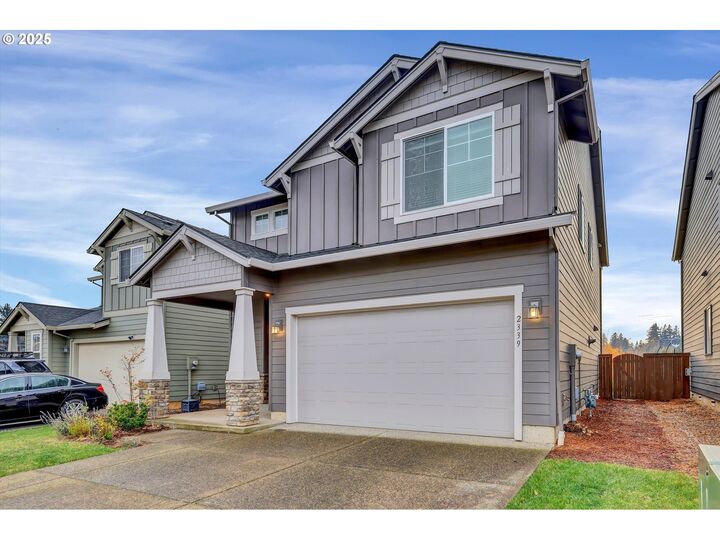 Property Photo:  2339 SE Osprey Ave  OR 97080 