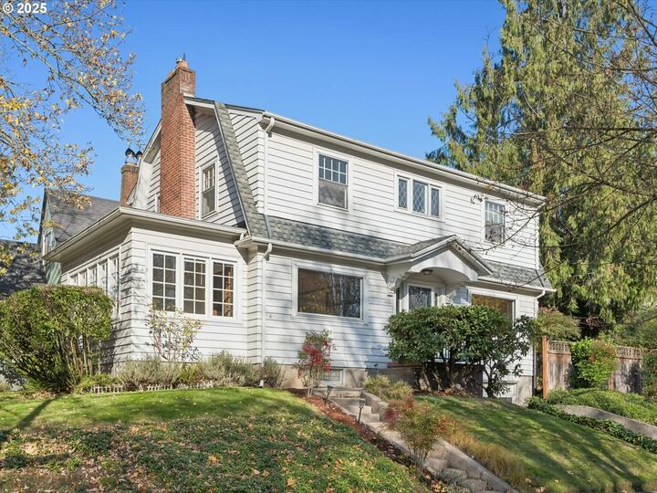 3909 NE Hassalo St  Portland OR 97232 photo