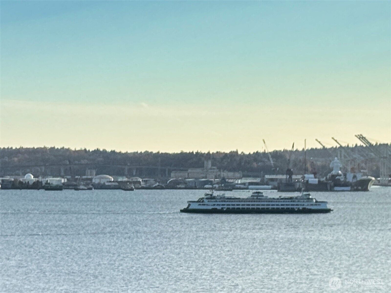 Property Photo:  2607  Western Avenue 709  WA 98121 