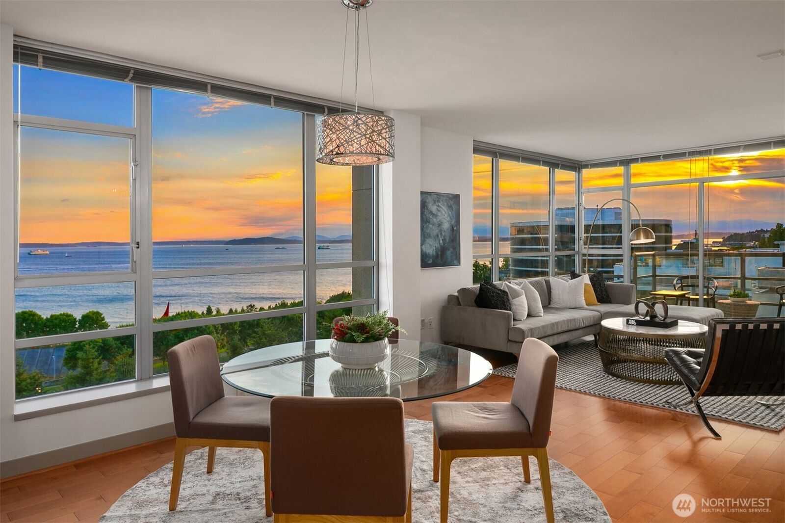 Property Photo:  2929  1st Avenue 600  WA 98121 