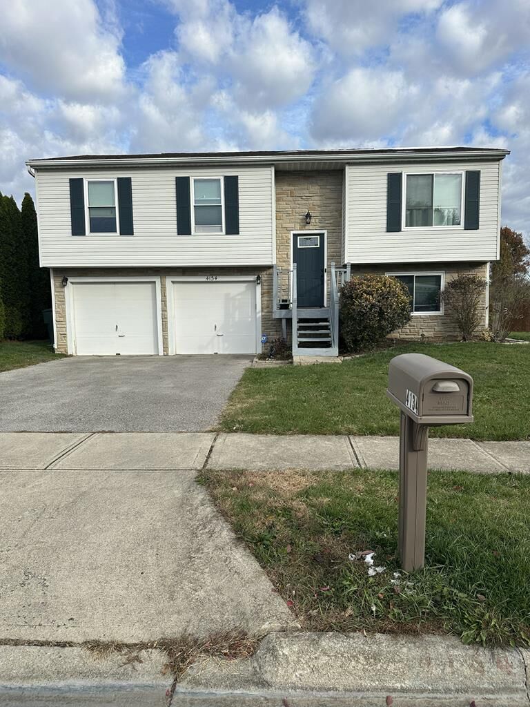 Property Photo: 4134 Demorest Cove Court OH 43123