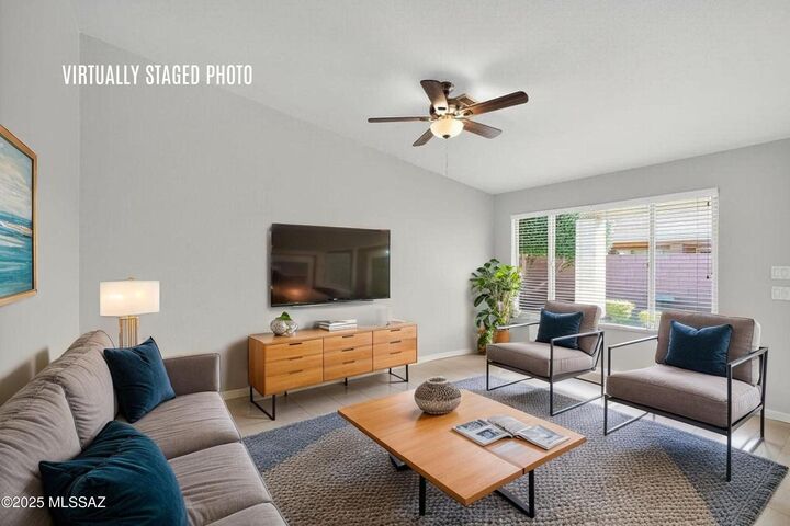 Property Photo: 3739 E Hazeltine Way AZ 85249