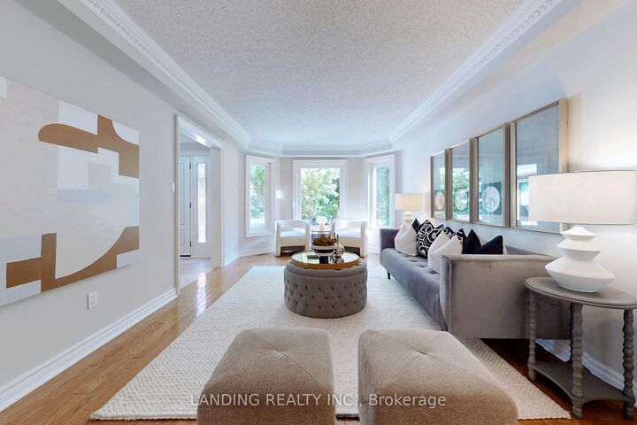 Photo de la propriété: 883 Darwin Drive ON L1X 2P8