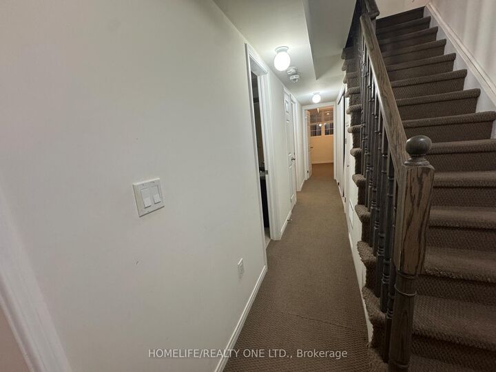 Photo de la propriété: 29 Island Road 15 ON M1C 2P5