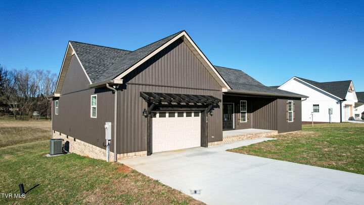 Property Photo:  210 Emperor Lane  TN 37743 