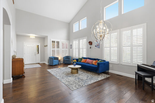 Property Photo: 1962 E Bluffside Cir UT 84092