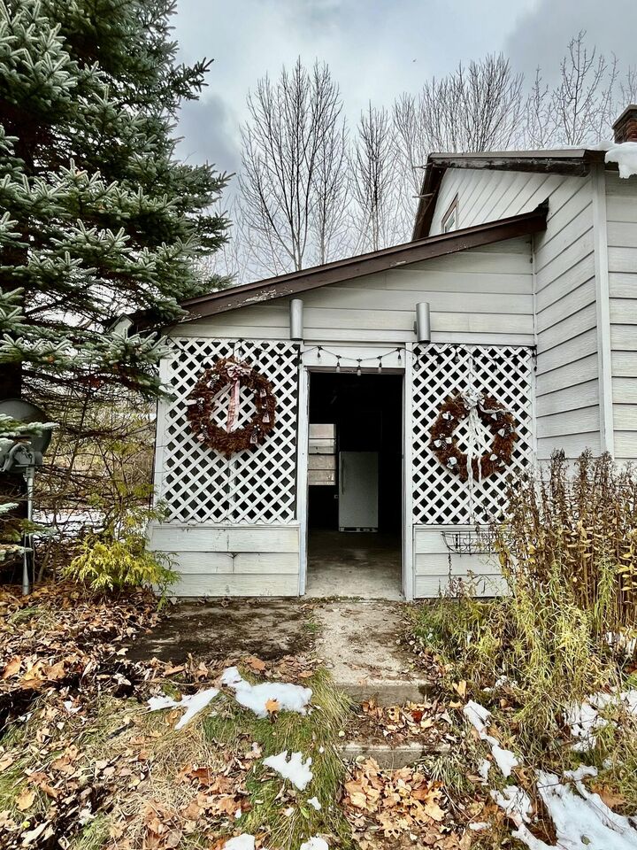 Property Photo:  887 Ny-374  NY 12918 