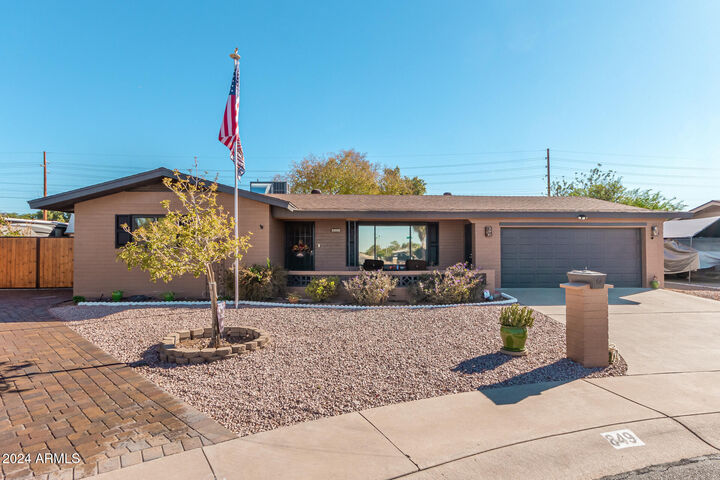 Property Photo: 849 N 67th Place AZ 85205