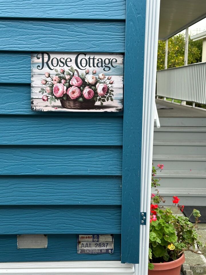 Property Photo:  715 Seville Way  CA 94949 