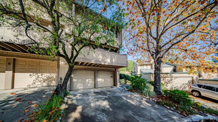 9 Larkspur Lane  Novato CA 94947 photo