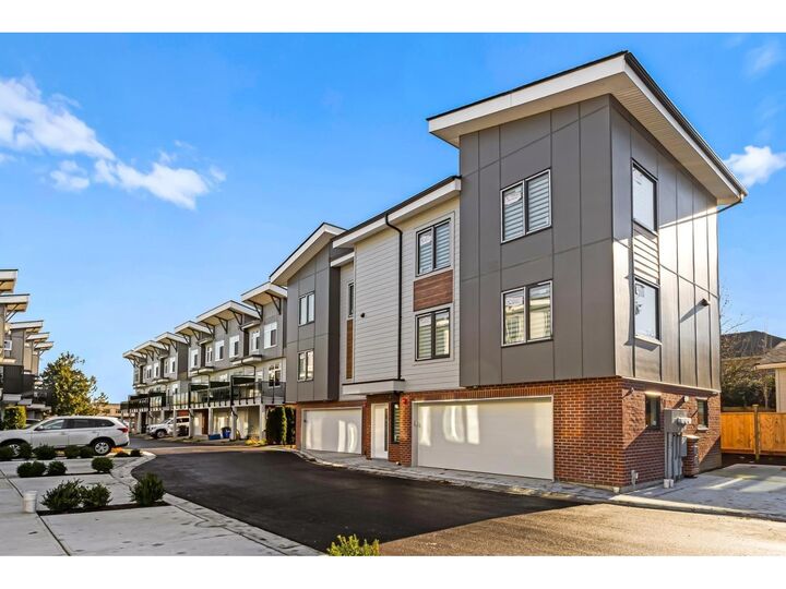 22348 48 Avenue 2 — photo 1