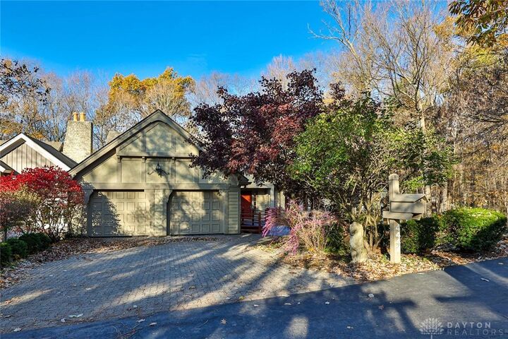 Property Photo: 4447 Royal Ridge Way OH 45429