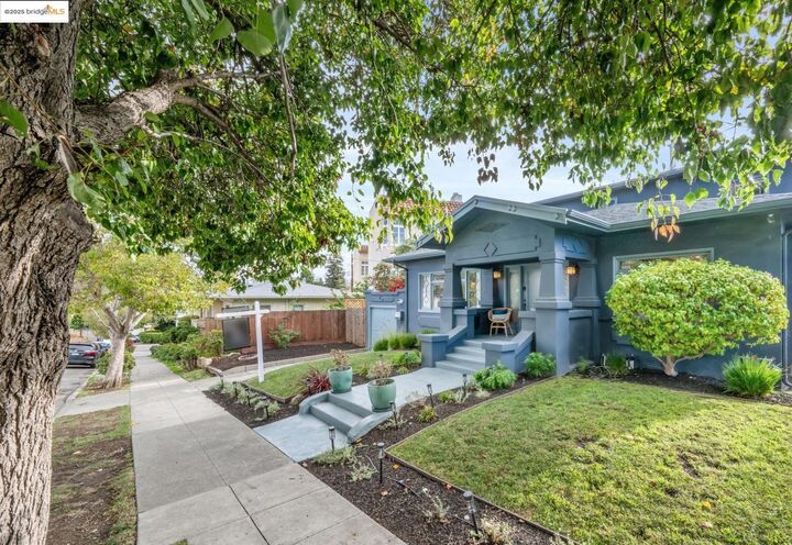 Property Photo: 919 McKinley Ave CA 94610