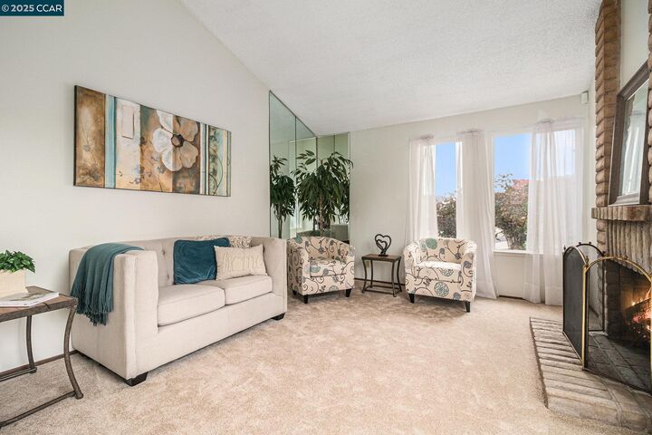 Property Photo:  282 Coldsprings Ct  CA 94553 