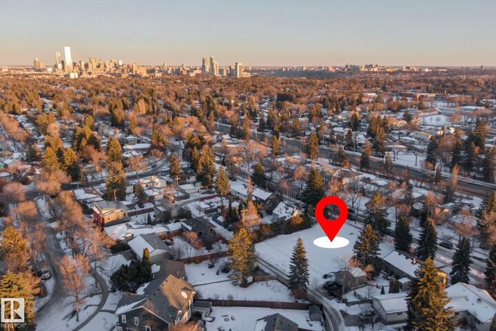 Property Photo:  13918 107A Avenue NW  AB T5L 2H7 