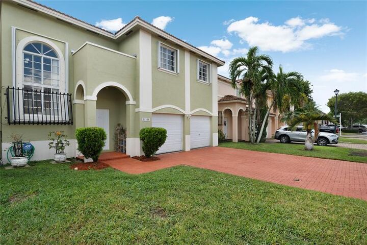 Property Photo: 13518 SW 142nd Ter FL 33186