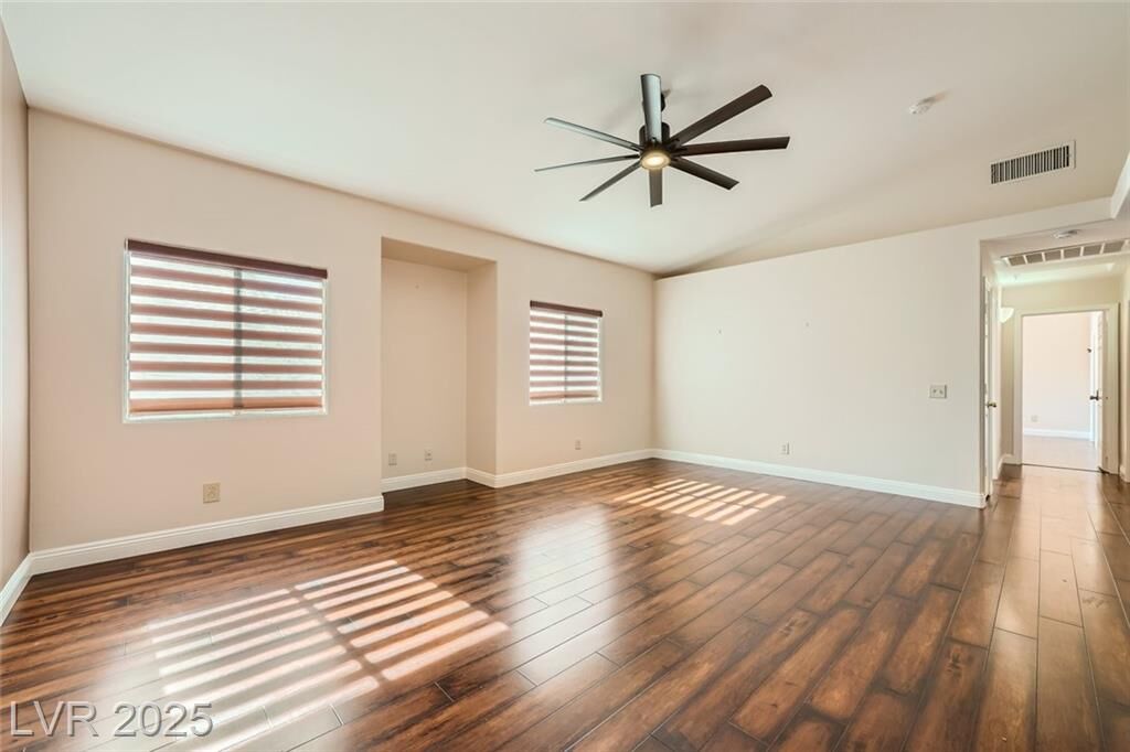 Property Photo: 2152 Quartz Cliff Street 204 NV 89117