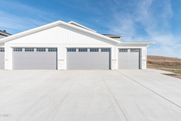 Property Photo: 4111 Platinum Street ND 58503