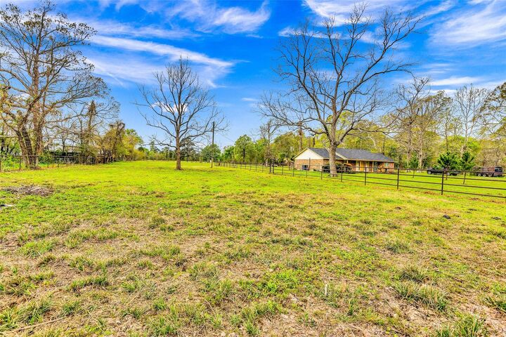 Property Photo: 481 County Road 2084 TX 77575