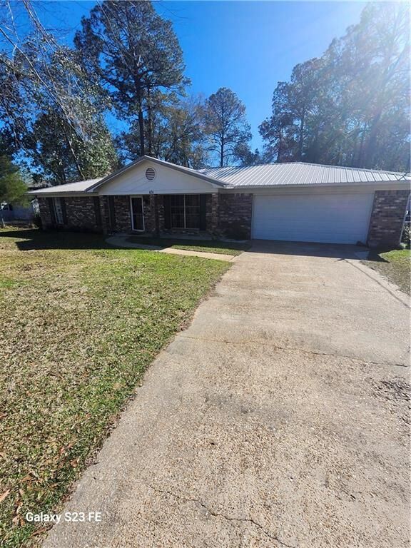 Property Photo: 1131 Alvarez Drive AL 36571