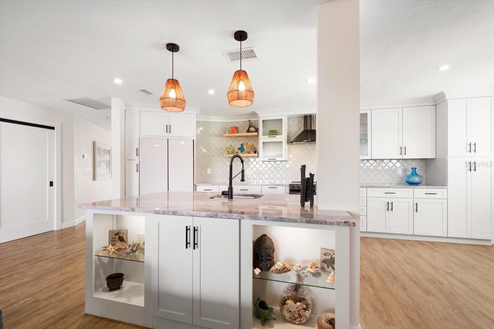 Property Photo:  2505 Bay Boulevard 4  FL 33785 