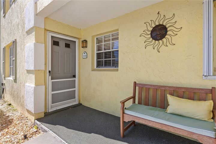 Property Photo: 942 Capri Isles Boulevard 105 FL 34292