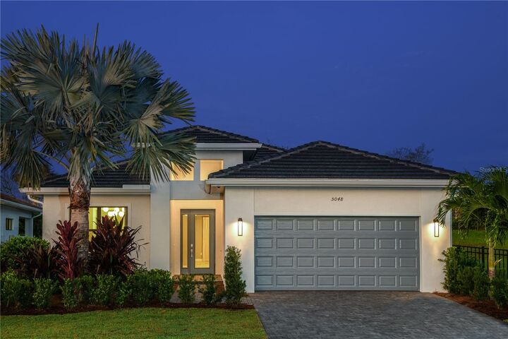 Property Photo: 18430 Rockport Place FL 34211