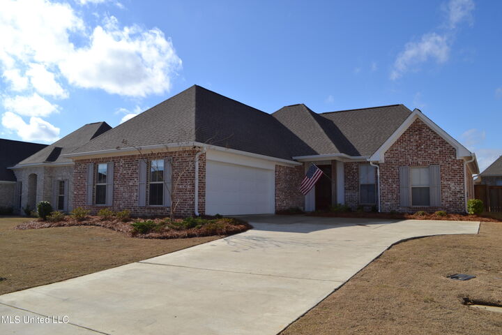 Property Photo:  313 Willow Way  MS 39046 