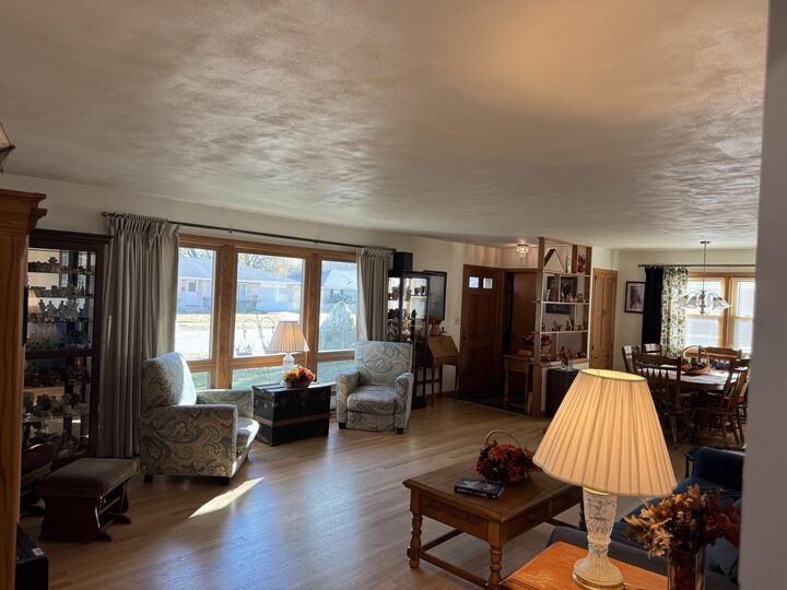 Property Photo:  3722 Saint Clair St  WI 53402 