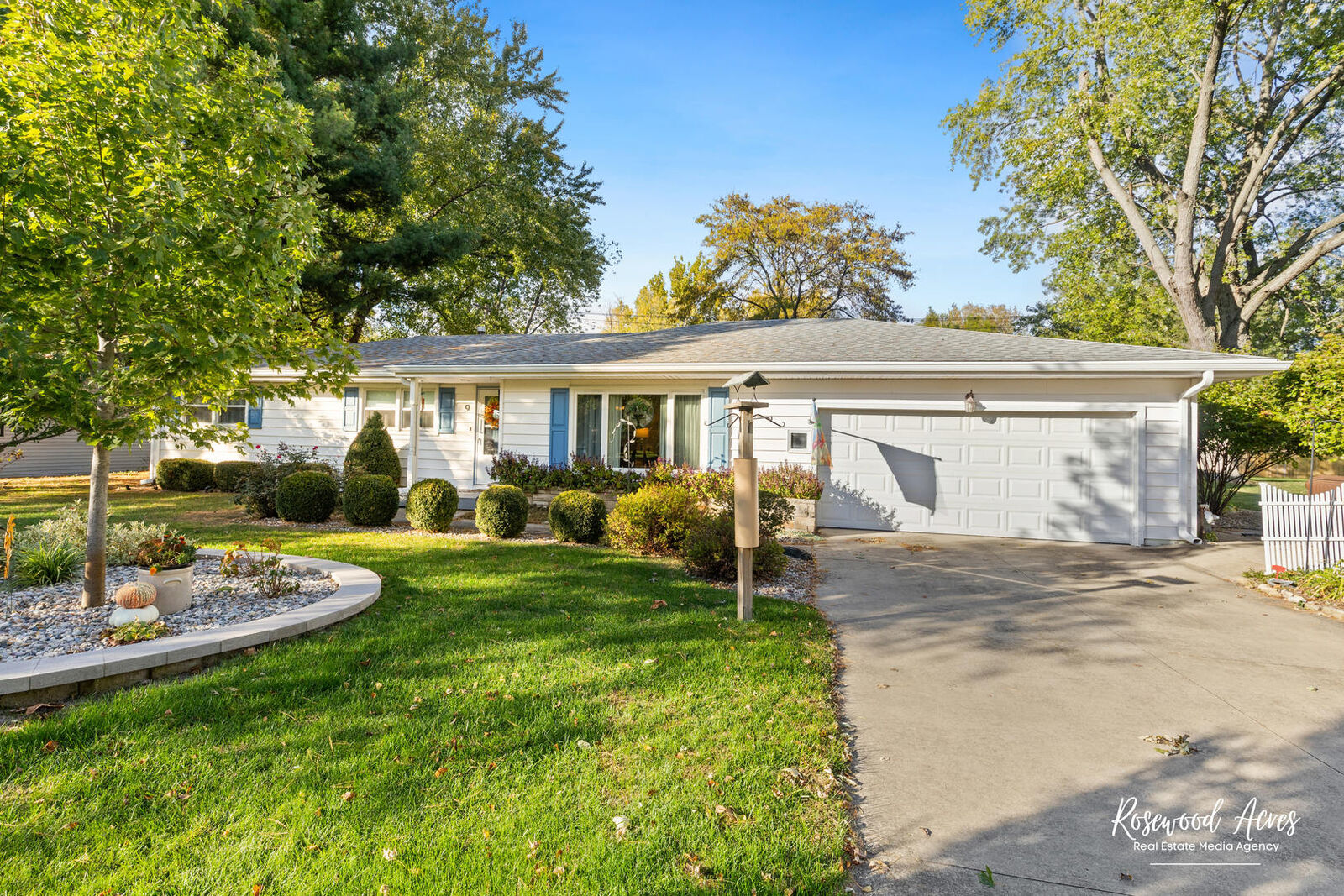 Property Photo: 9 Jan Avenue IL 60901