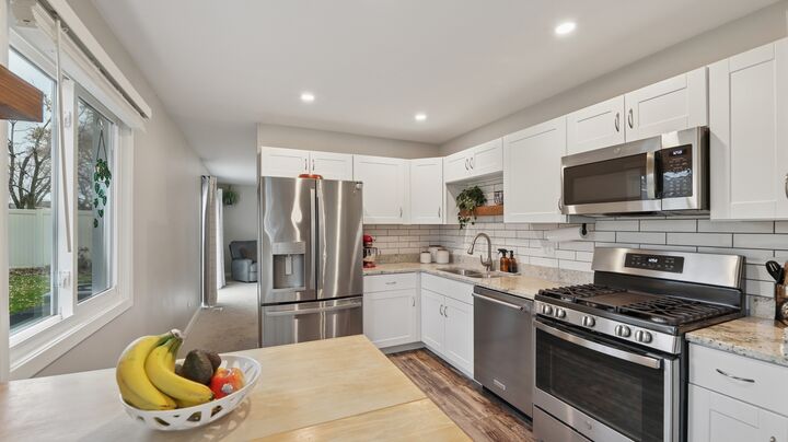 Property Photo: 6819 Harvest Avenue IL 60517