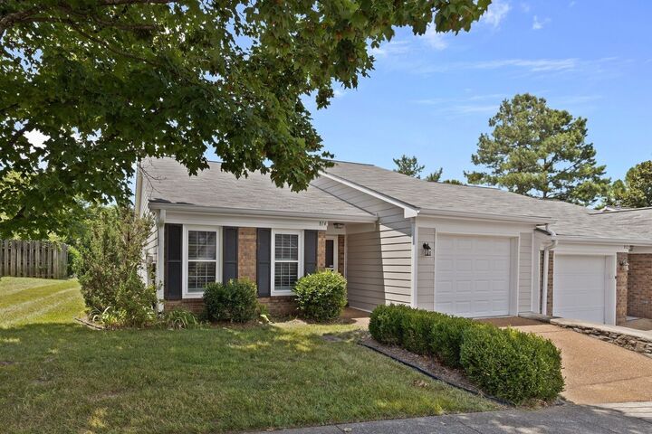 814 Marquette Drive  Nashville TN 37205 photo