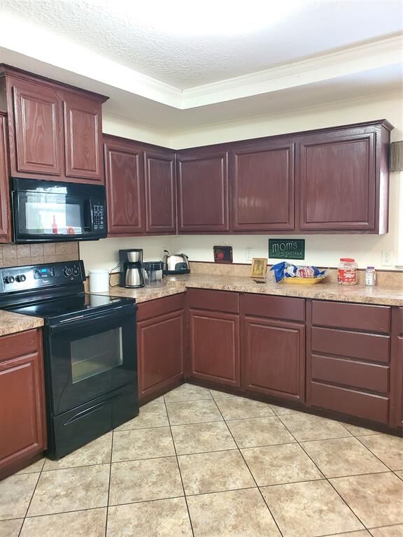 Property Photo: 3805 Shady Lane TX 76058