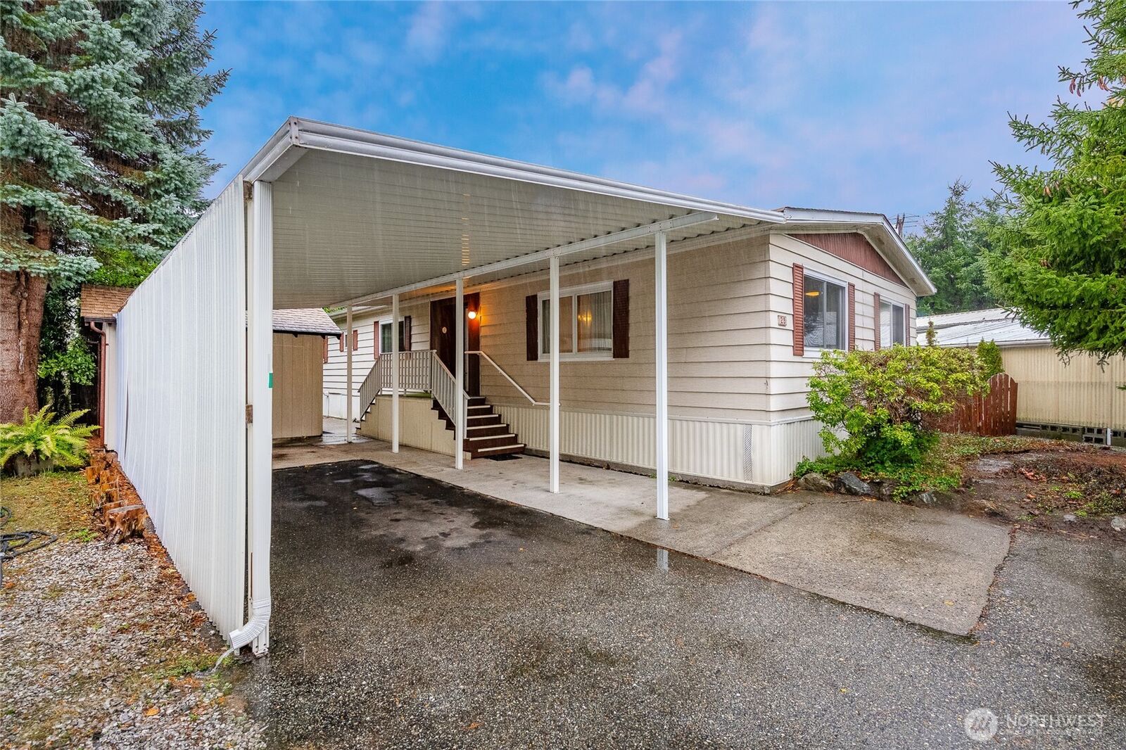 Property Photo: 425 Chuckanut Drive N 29 WA 98229