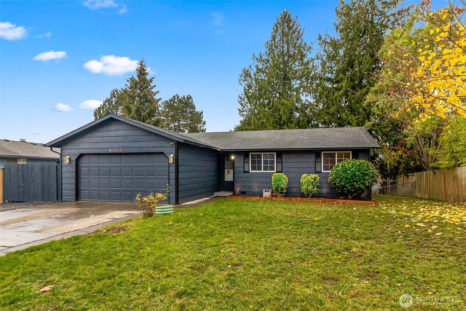Property Photo: 6508 66th Dr NE WA 98270