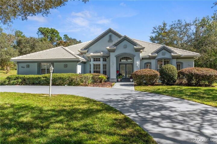 Property Photo:  4213 N Baywood Drive  FL 34442 