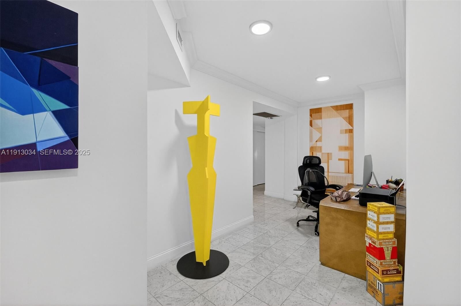 Property Photo: 181 Crandon Blvd 106 FL 33149