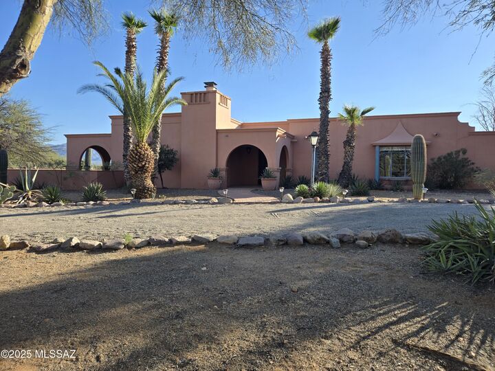 Property Photo:  1593 S La Caada Drive  AZ 85622 