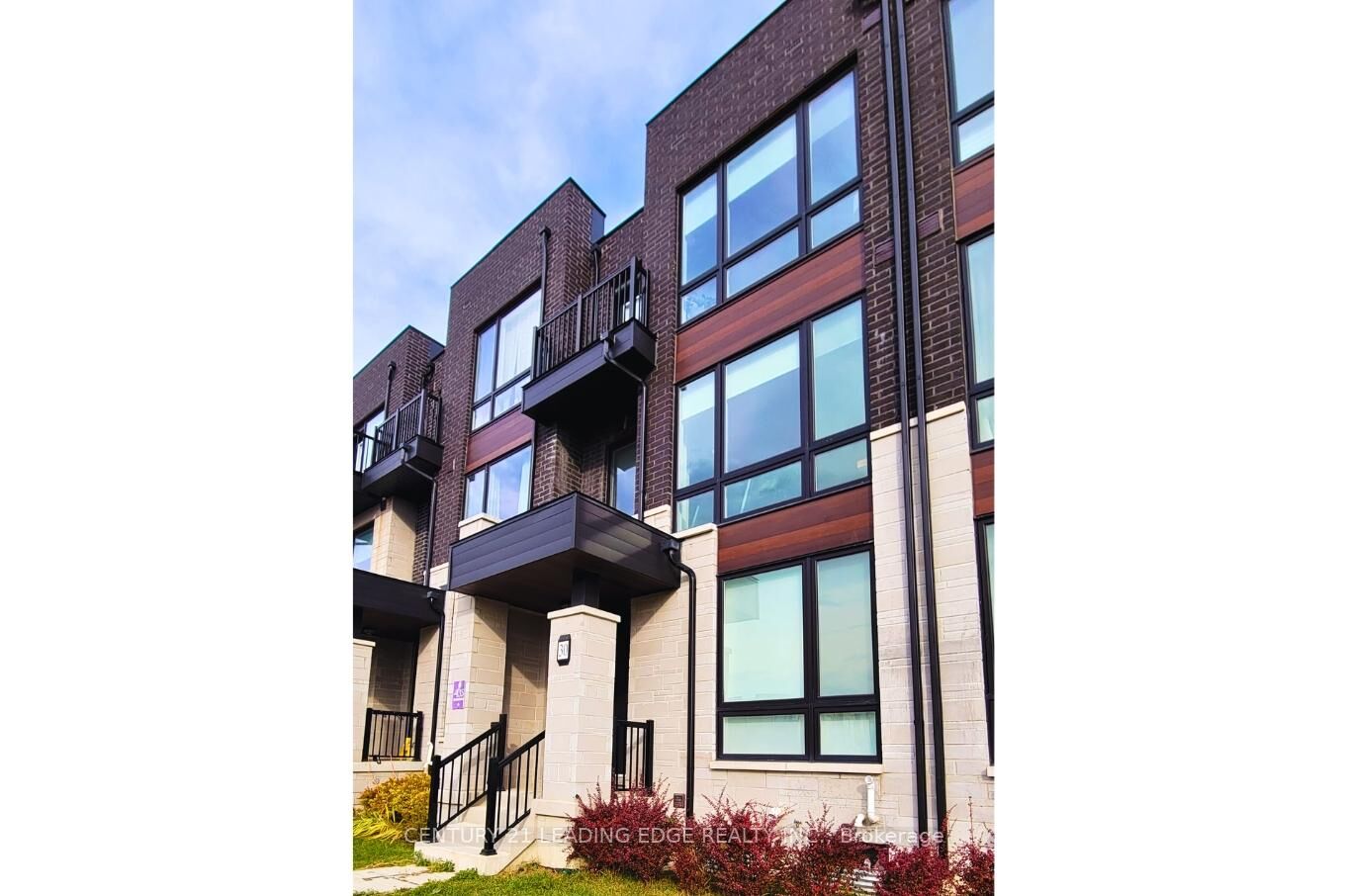 Property Photo: 30 Hammersmith Lane ON L6C 0Z5