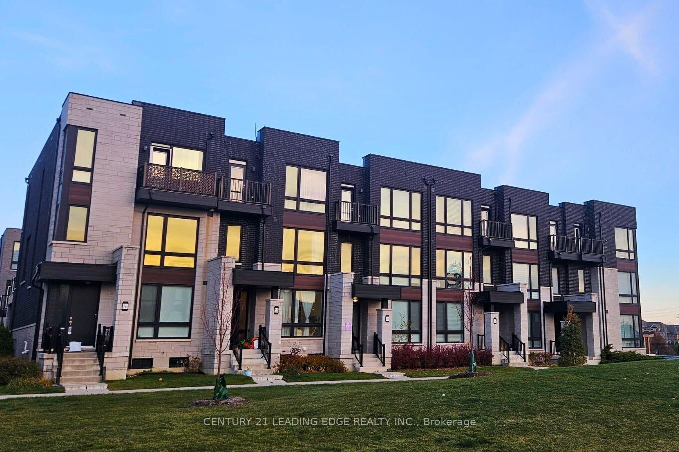 Property Photo:  30 Hammersmith Lane  ON L6C 0Z5 