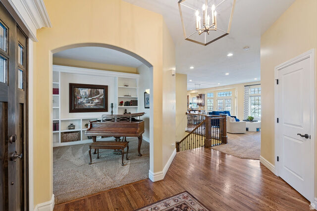 Property Photo: 330 W Paradiso Ln UT 84014