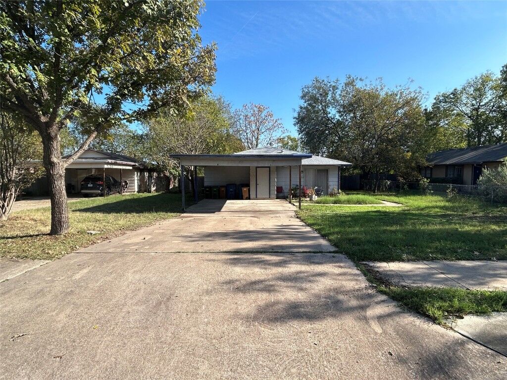 Property Photo:  7711 Meadowview Lane B  TX 78752 