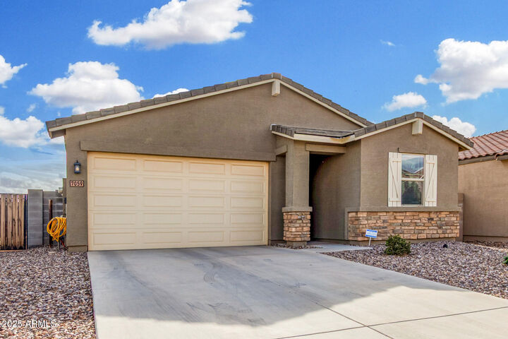 Property Photo:  7059 E Bobwhite Court  AZ 85143 
