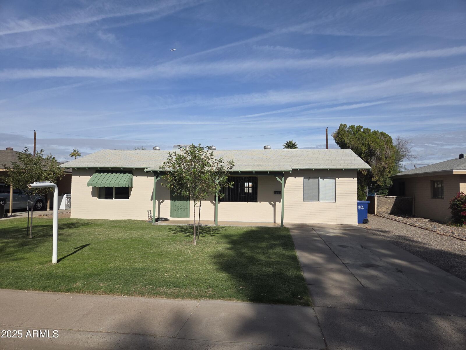 Property Photo:  1348 E Lemon Street  AZ 85281 