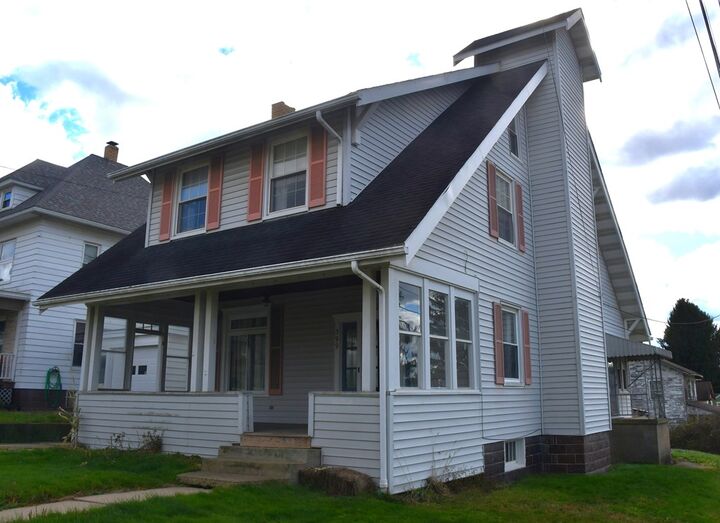 Property Photo:  399 East Penn Avenue  PA 16232 