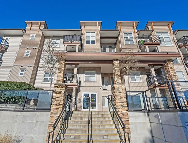 Photo de la propriété: 20175 53 Avenue 407 BC V3A 0J8